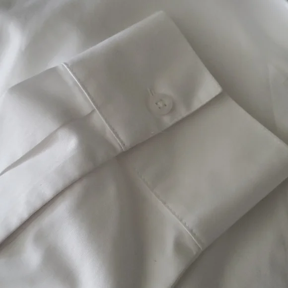 Chico's - Picture 4 of 7